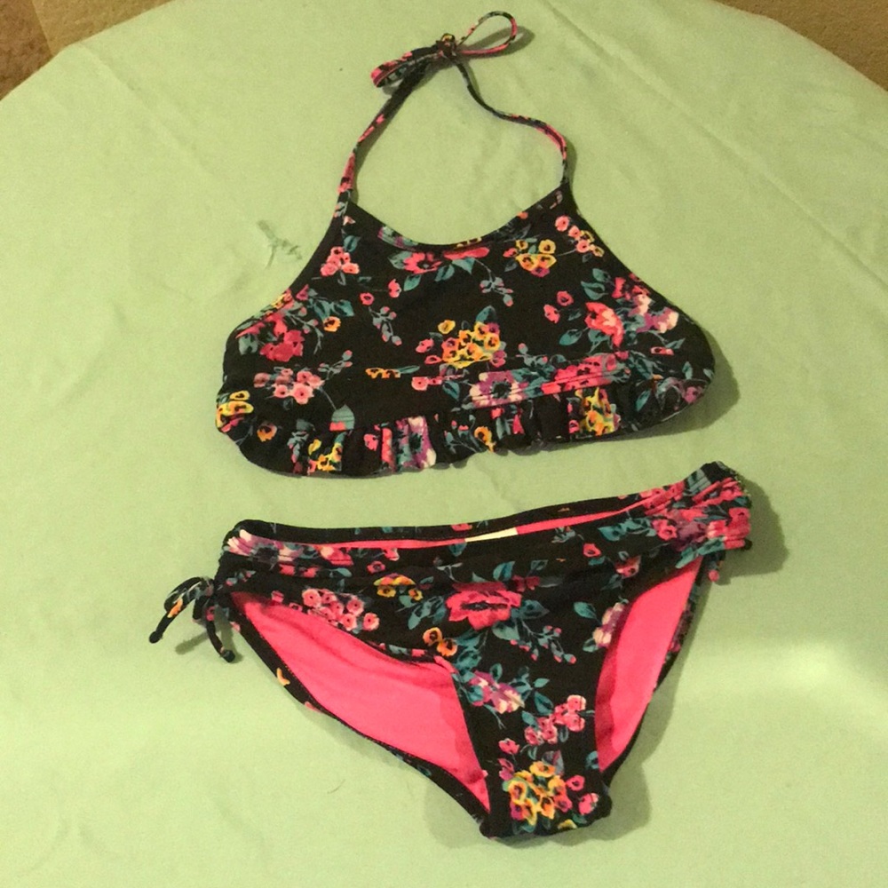 kids bathing suit:) age 9-11
